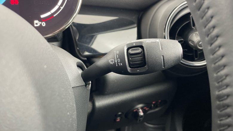 MINI Cooper 2.0 C Classic 2dr Auto Petrol Convertible